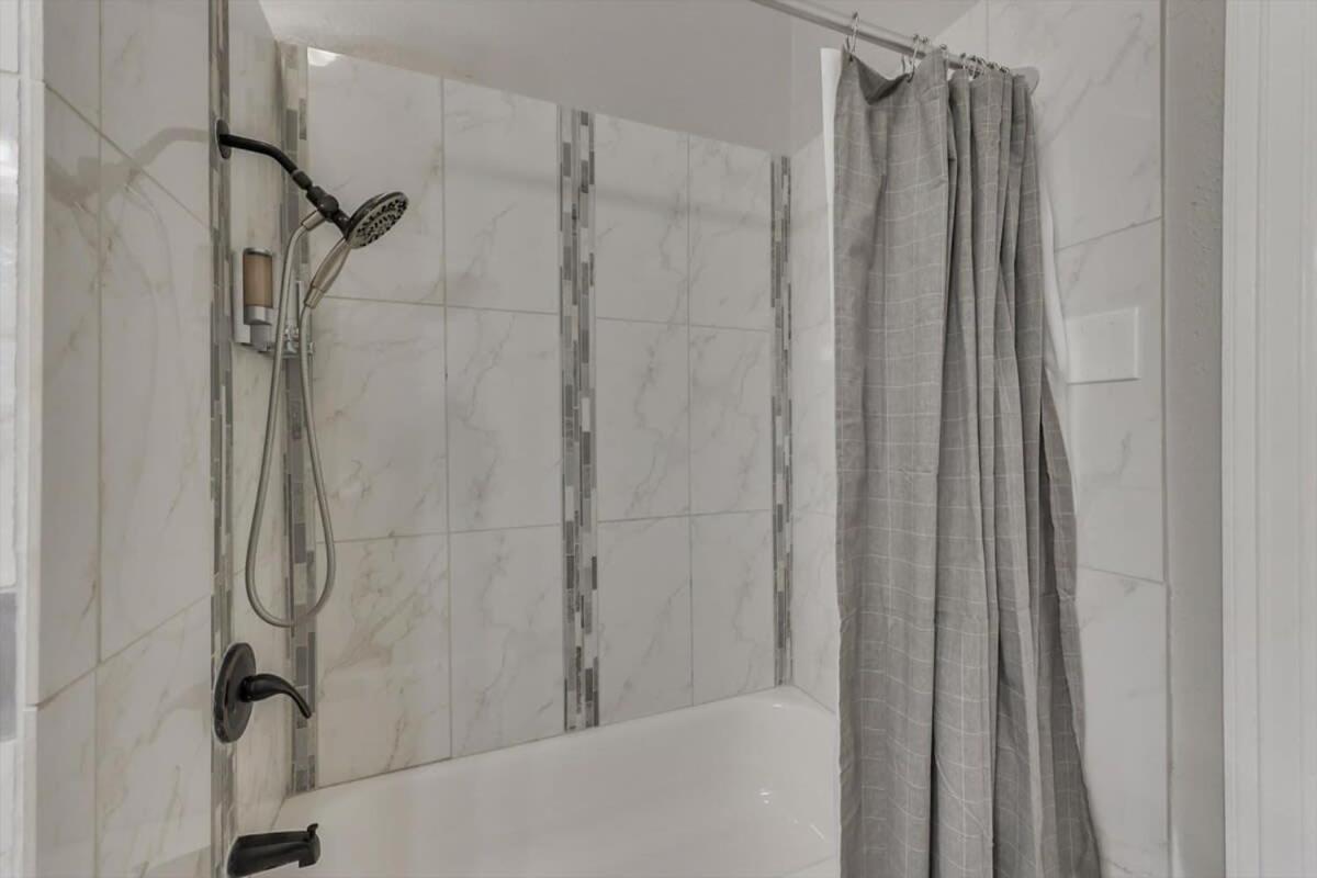 Newly Renovated Bishop Arts Holiday home