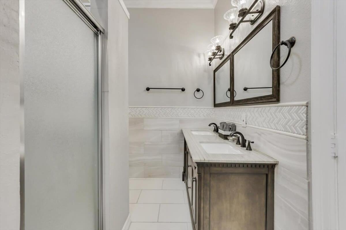 Newly Renovated Bishop Arts Holiday home Dallas